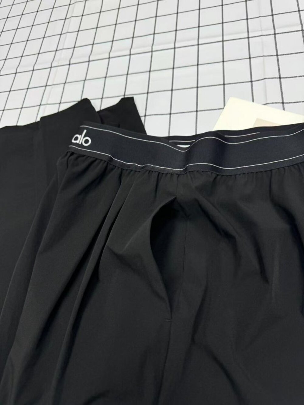 🖤Black ALO Yoga Wide Leg Suit Up Pants (Length:30" Inseam) – NWT😉 - Picture 3 of 9
